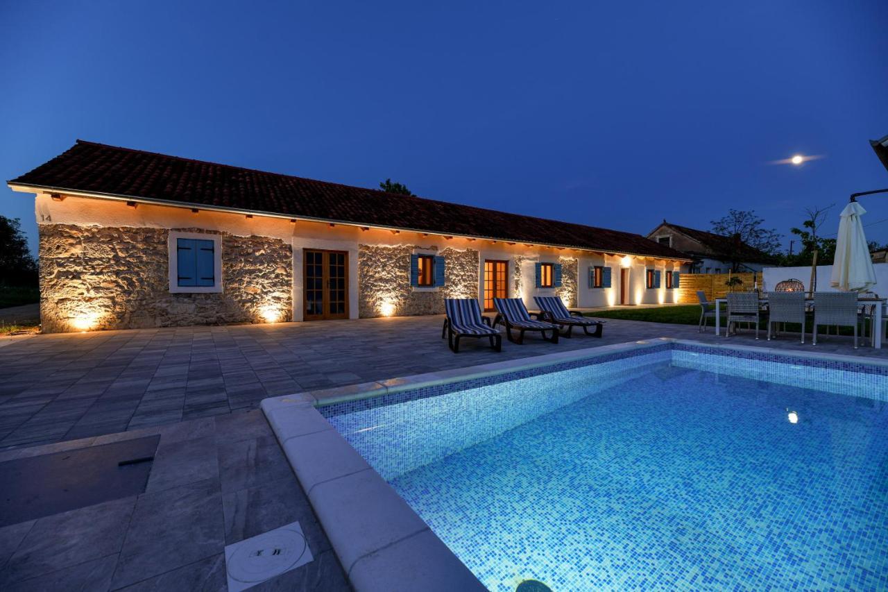 Villa Martin Zara Esterno foto