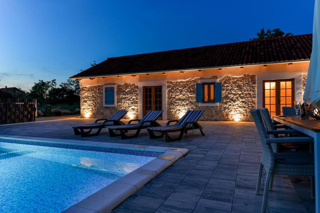 Villa Martin Zara Esterno foto